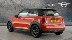 MINI Hatchback 1.5 Cooper Classic II 3dr [Comfort Pack] Petrol Hatchback